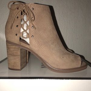 Style: Merlahnio Color: Nat